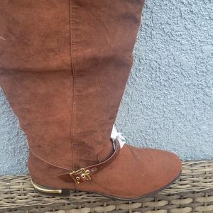 Long Brown Suede Boots Size 11 Womens.